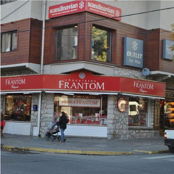 FRANTOM CAFE