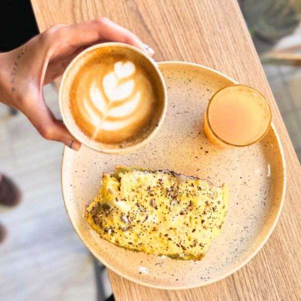 Cualquier Momento Cafe